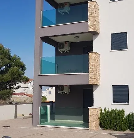 Apartamento Anka Vir